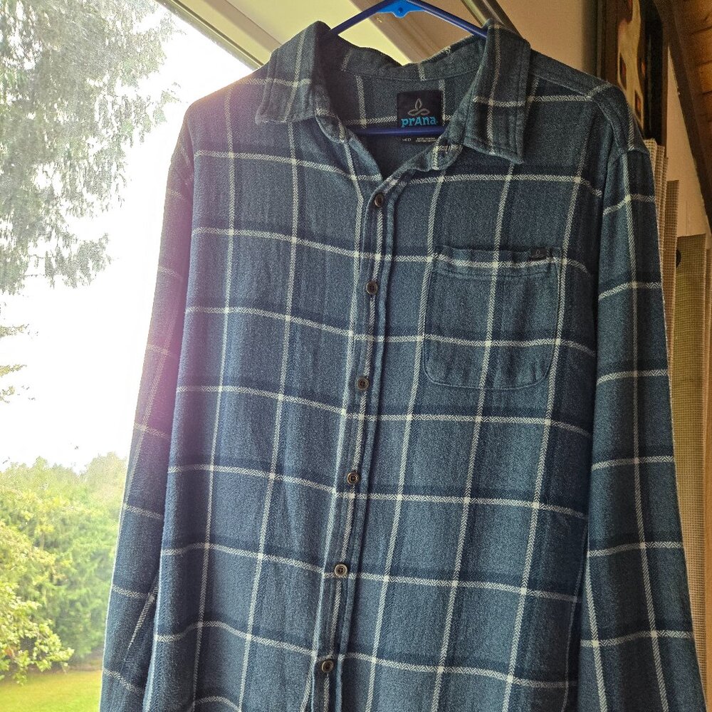 Men's Prana Button Down Plaid Sz Med-Good Used Condition